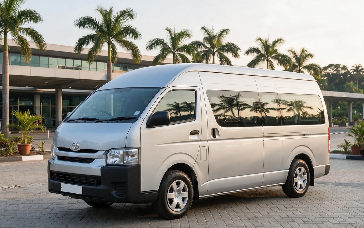 Toyota Hiace 14 Seater